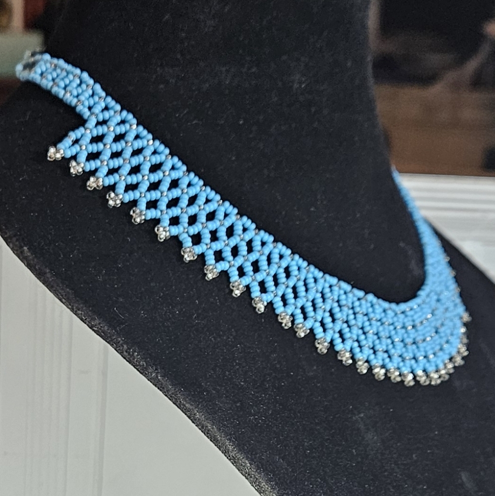 Turquoise Glass Beaded Necklace - Picture 3 of 4